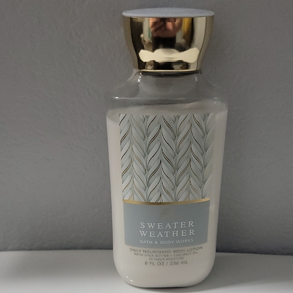 Bath & Body Works Other - Bath & Body Works Sweater Weather Body Lotion - Gold and Cream